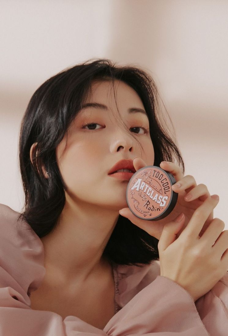 투쿨포스쿨의 블러셔 뉴컬러 '드 진저' 일명, 홍차블러셔