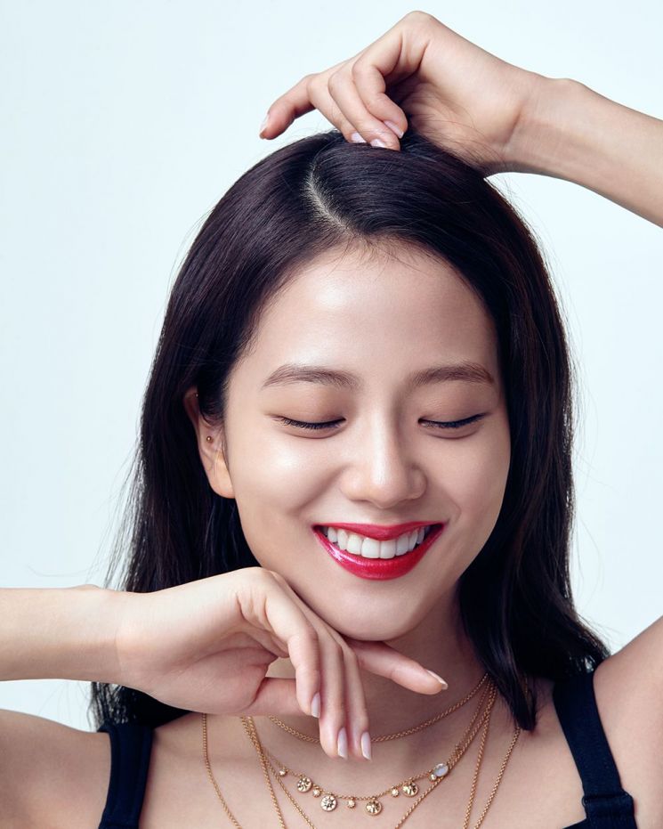 그룹 블랙핑크 지수 화보.