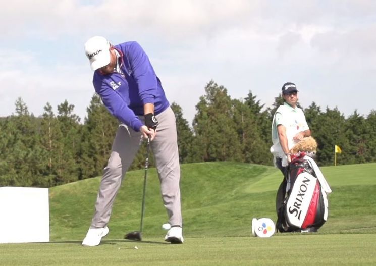 [과학을읽다]장타자의 비거리 각도는 45도?