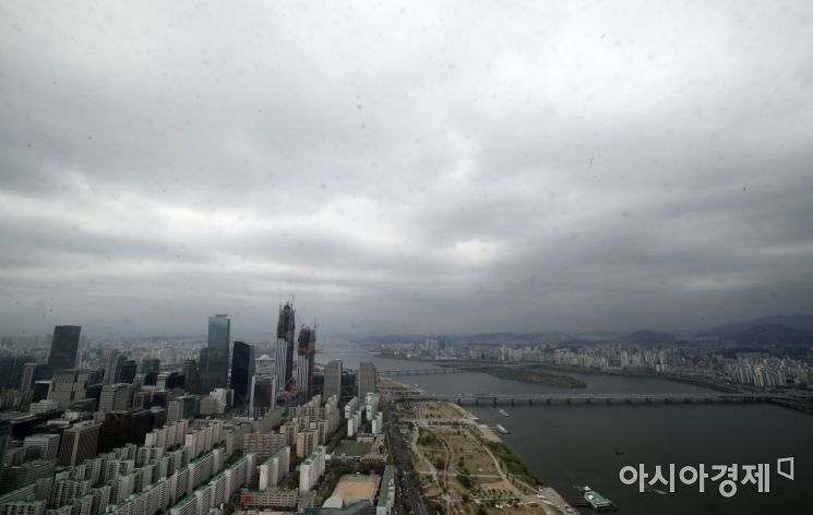 [오늘날씨] 서울에 비 소식…강원·경북에는 눈