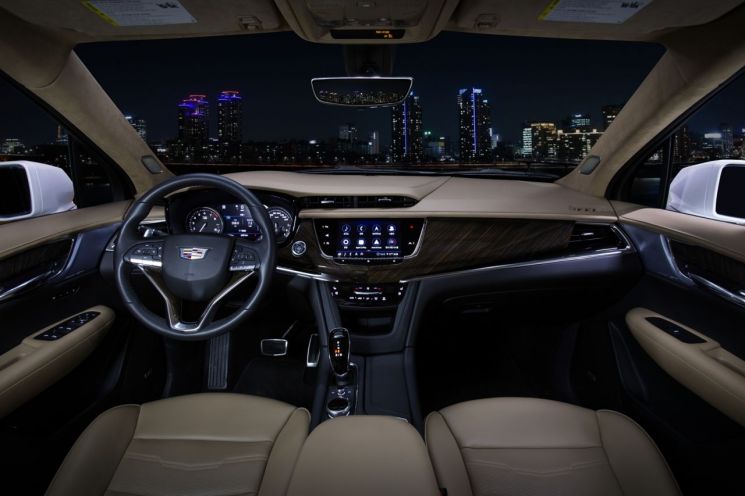 캐딜락 XT6 출시…GV80·GLE와 맞대결