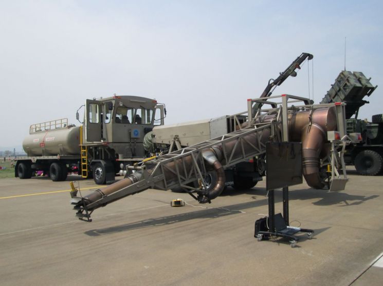 공군의 지상 지원장비-(2)SE-88 활주로 제설장비