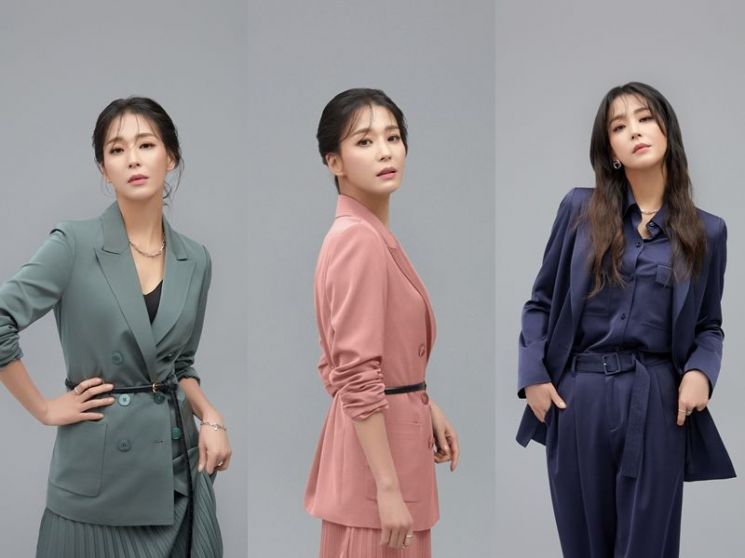 변덕스러운 날씨, '한고은 아우터'로 스타일리시하게
