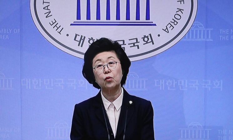 이은재, 기독당 대신 한국경제당 비례 1번으로 출마