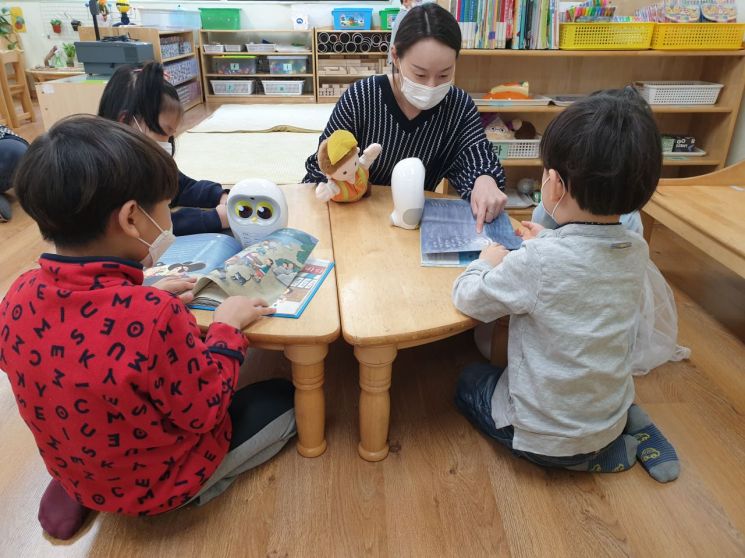코로나 장기화로 어린이집 휴원 연장...동작구, 부모· 보육교직원 지원 