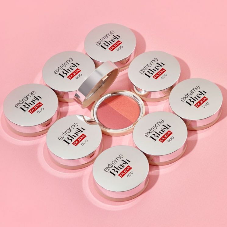 생기 있고 반짝이는 피부 표현! 반반 블러셔로 입체감 살리는 컬러 레이어링 플레이