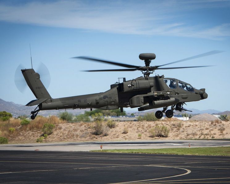 AH-64 아파치 헬리콥터