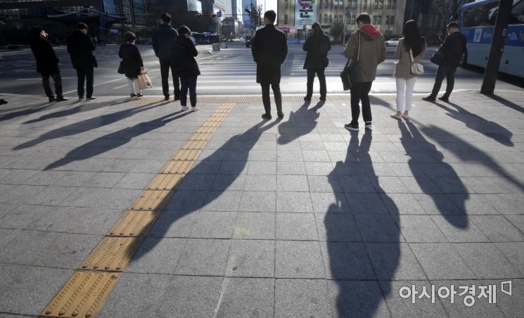 [포토] 출근길 거리두기