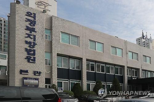 법원, 윤석열 총장 장모 첫 재판 다음달 14일 열기로