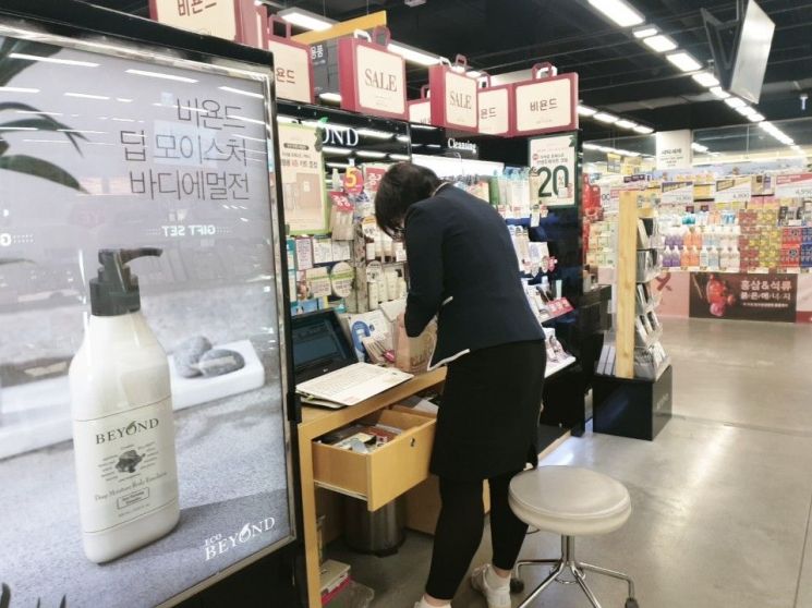 9일 오후 찾은 비욘드 이마트 마포공덕점 매장 모습.
