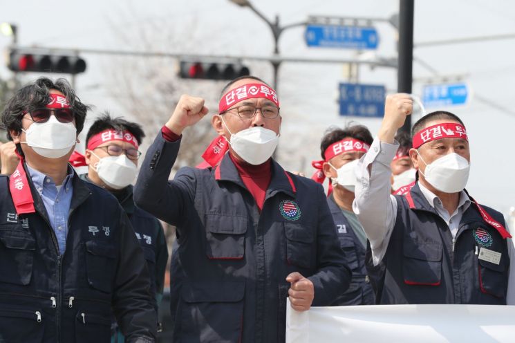주한미군 한국인 노동자 이르면 15일 업무복귀