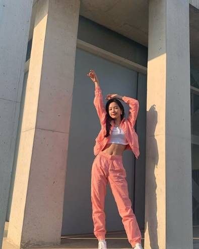 [포토]손나은 '선명한 복근'