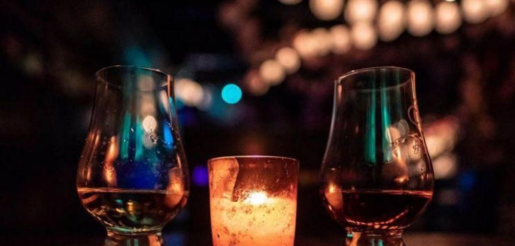 [드링킷] 코냑과 위스키, 어떻게 다른걸까?