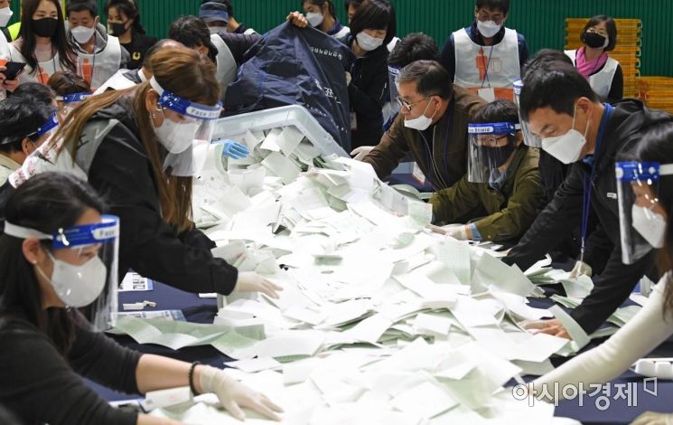 [정치, 그날엔…] 송파는 왜 서울시장 선거 '표심 판독기'가 됐을까