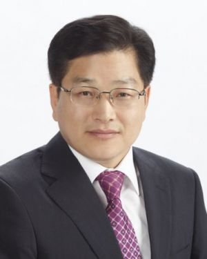박기병 경상남도의회 예결산특별 수석전문위원(사진=경남도의회)