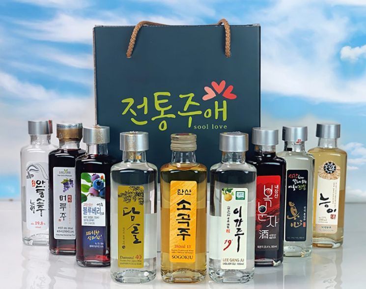 사진=네이버쇼핑 '전통주애'/ 9개 제조장 맛보기 술 9종 세트 180ml