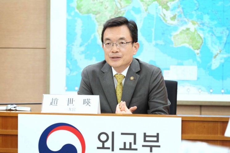韓-中 '기업인 입국 절차 간소화 방안' 신설 추진…"고위급 교류도 예정대로 추진"