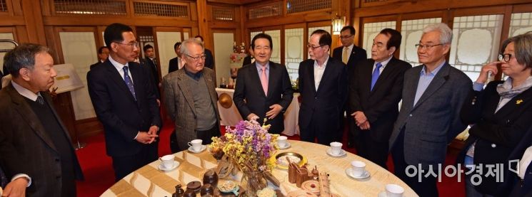 [포토]정세균 총리, 노동계 원로들과 오찬 간담회