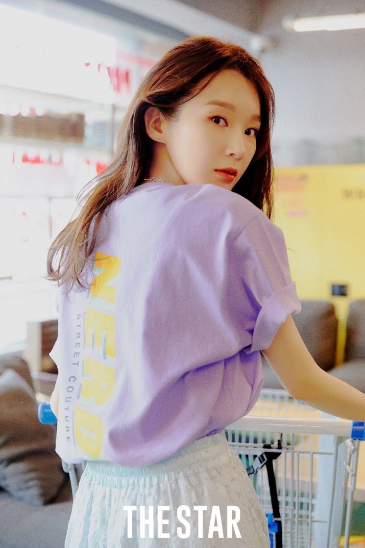 널디(NERDY) 여신 강민경