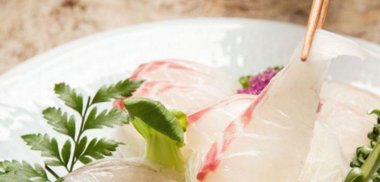 [드링킷] 회에 소주말고 다른 술 없을까