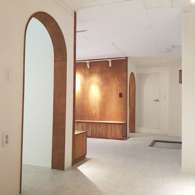 "반지하, 기생층(기회가 생기는 층) 활용" SH공사, 반지하 세대 지상 이전