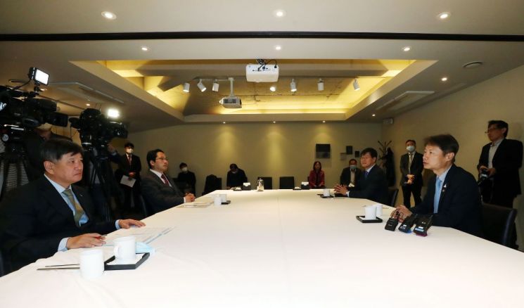 정부, 의료기관 요양급여비 선지급 '한달→두달치 확대' 검토