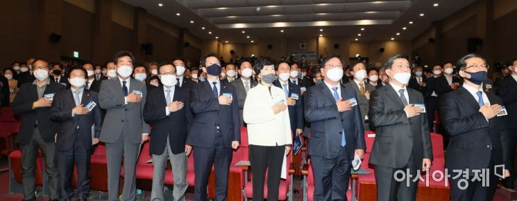 [포토] 더불어민주당, 21대 원내대표 선출을 위한 당선