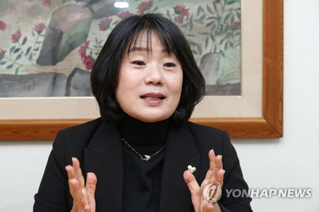 윤미향 정의기억연대 전 이사장 [이미지출처=연합뉴스]