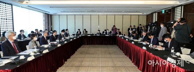 [포토]코로나19 백신개발 범정부 지원단 2차 회의