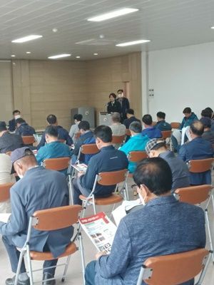 무안소방서는 지난 8일 무안읍 이장단 42명을 대상으로 ‘찾아가는 소방안전교육’을 했다. (사진=무안소방서 제공)