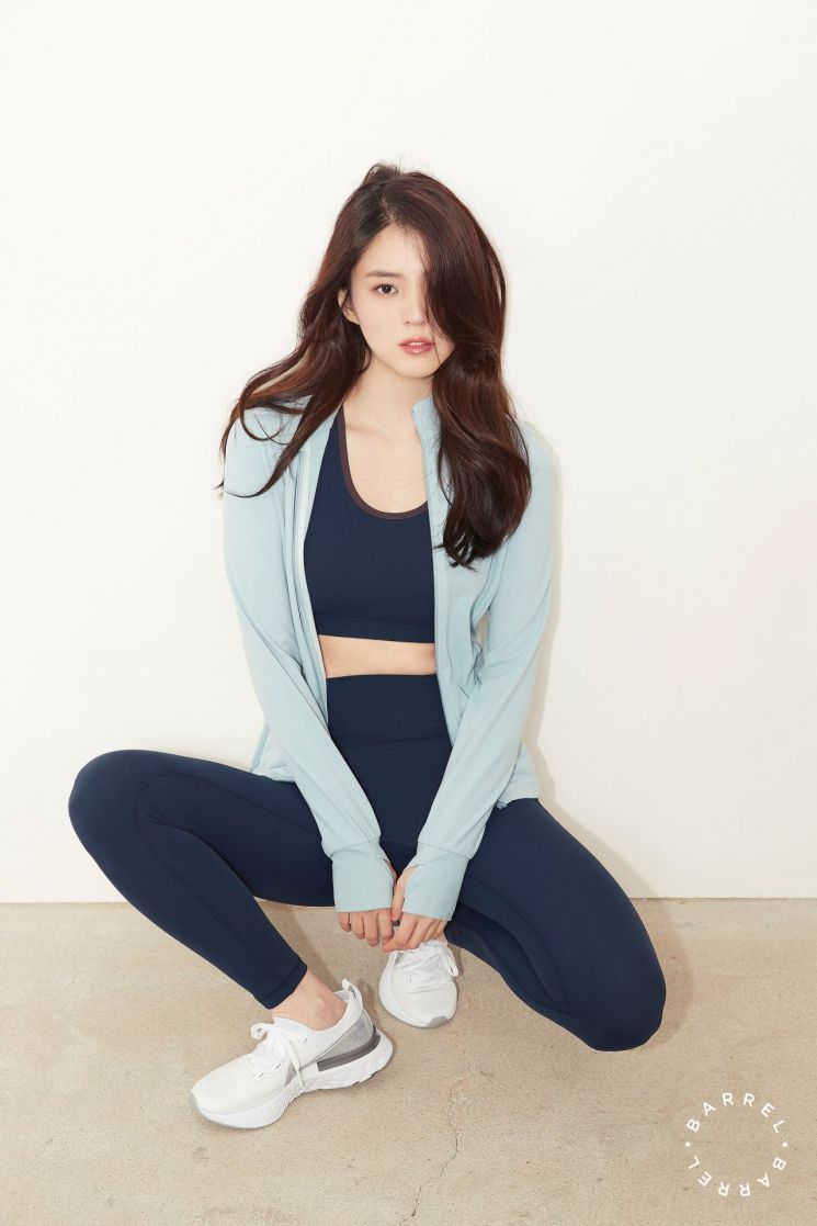 '배럴핏' 뮤즈 한소희