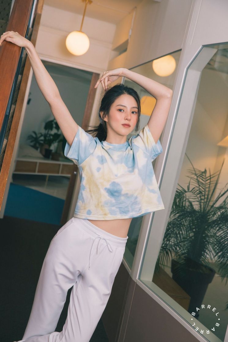 배우 한소희의 '배럴' 화보