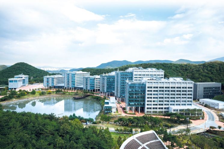울산과학기술원 캠퍼스 전경.