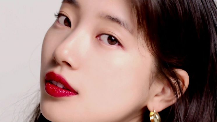 '랑콤 수지 파데'로 완성한 무결점 피부