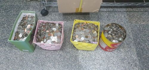 익명의 기부자가 놓고 간 동전 상자 사진. 사진제공=고창군
