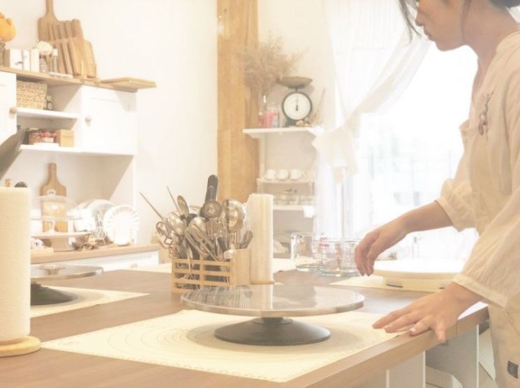 공방에서 작업하는 모습. 사진=자전거소녀의 작업실
