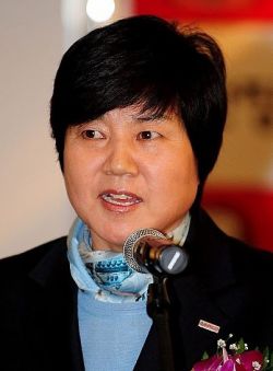[골프토픽] 강춘자와 이영미 "KLPGT 공동대표 선임"