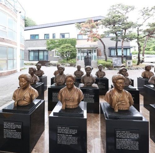 [종합]유재석 기부금 2억6000만 원 어디로 갔나…'나눔의집' 후원금 용처 논란