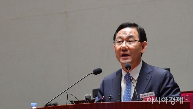 주호영 미래통합당 원내대표가 22일 국회에서 열린 당선자 워크숍에 참석, 인사말을 하고 있다./윤동주 기자 doso7@