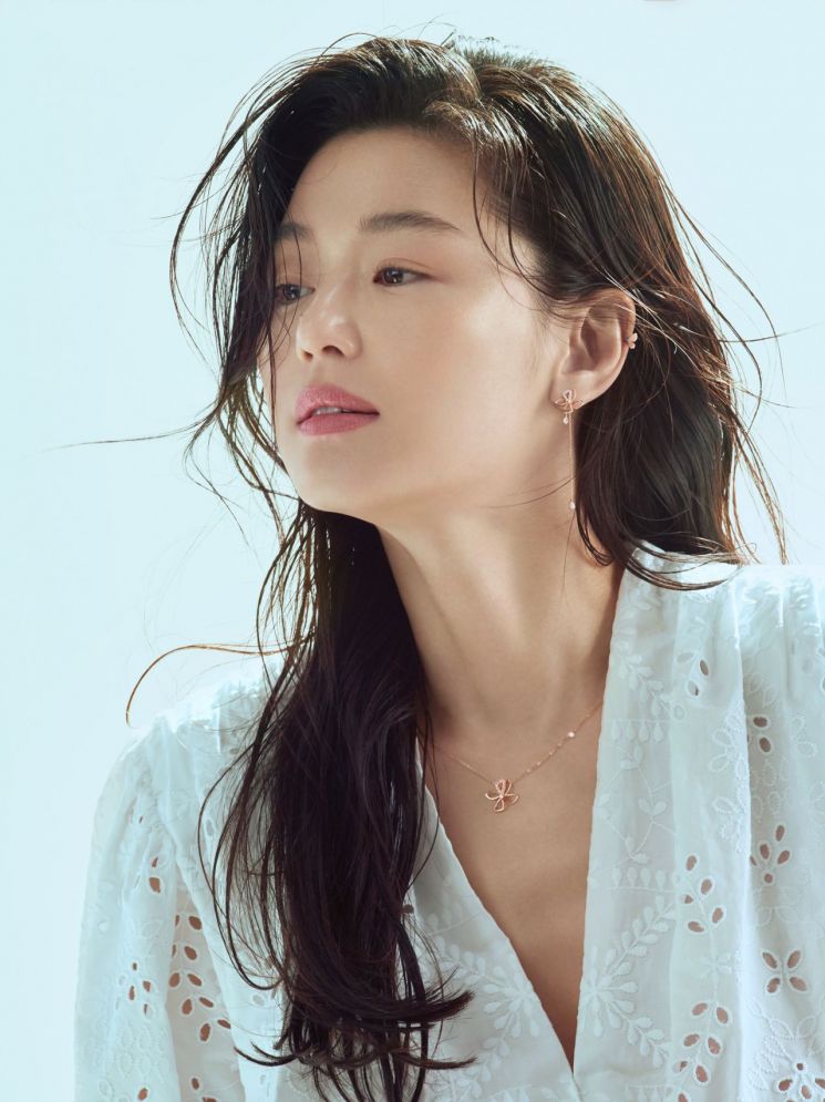 전지현 '뷰티풀 모먼츠'
