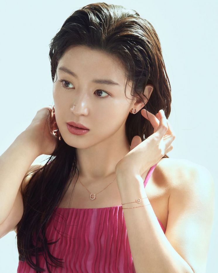 전지현 '뷰티풀 모먼츠'