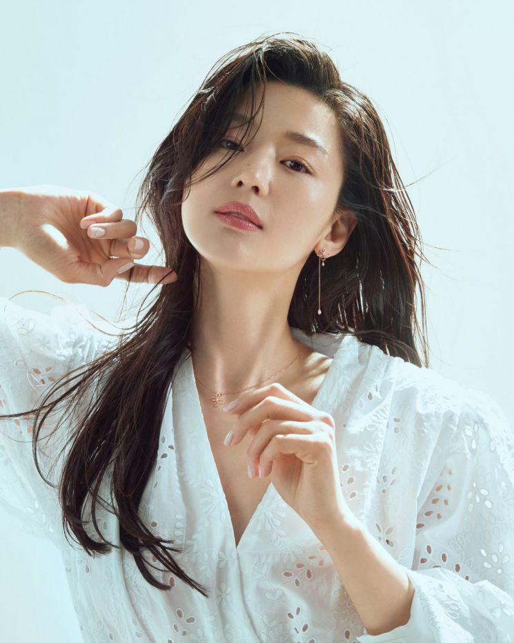 전지현 '뷰티풀 모먼츠'