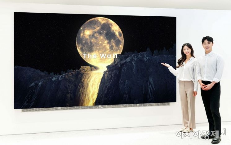 삼성전자, 갤러리아 광교점에 ‘더 월’ 체험존 열고 판매 본격화