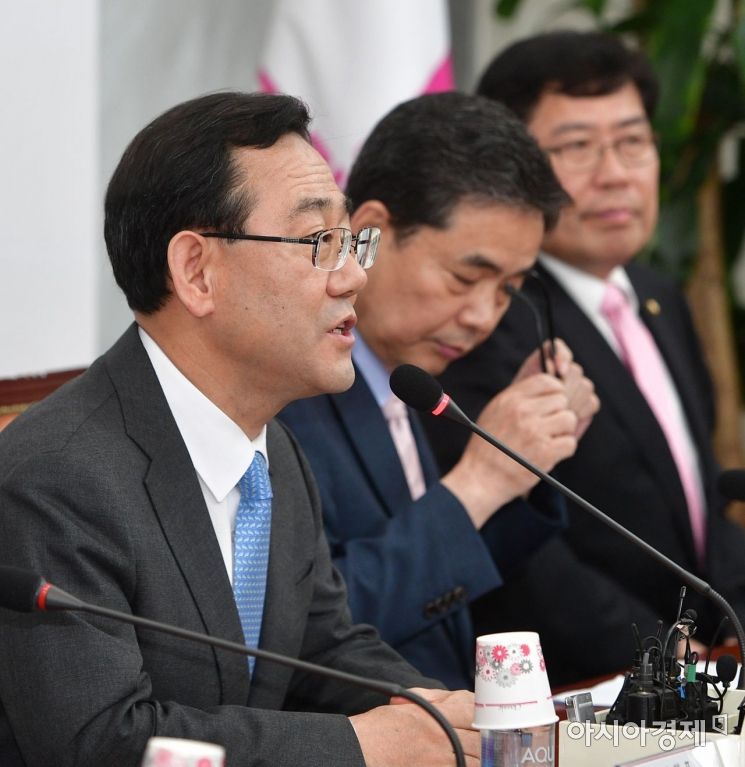 주호영 “靑·與, 윤미향 지키기에 급급…국민과 싸워보자는 모양”