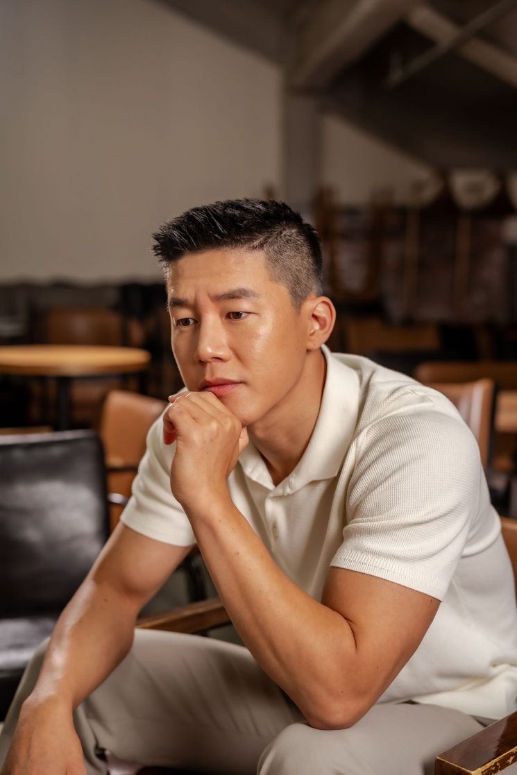 [인터뷰①]"체중감량·변신=운명" 김무열이 밝힌 스릴러·송지효·'깡' 열풍(feat.비)