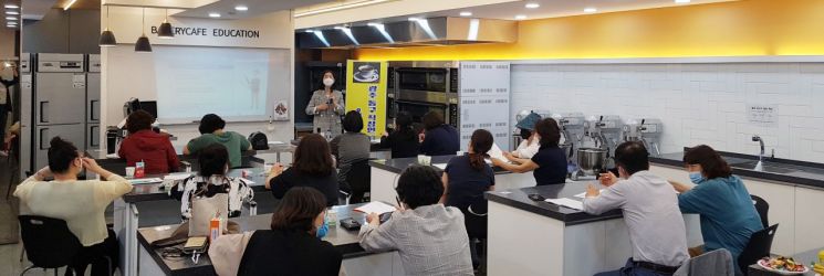 노사발전재단 광주, 동구청과 생애경력설계서비스 지원