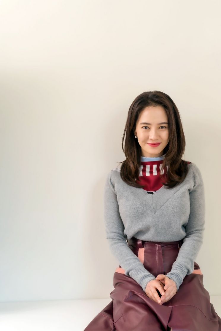 [인터뷰①]"몸치·아날로그 인간" 송지효가 밝힌 스릴러·'런닝맨'·코로나19