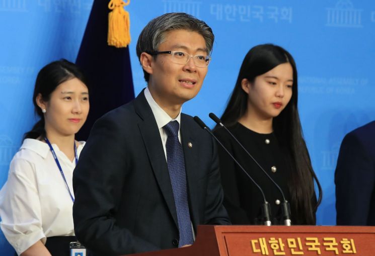 조정훈 “세계은행도 기본소득 지지, 한국도 도입 고삐 당겨야”