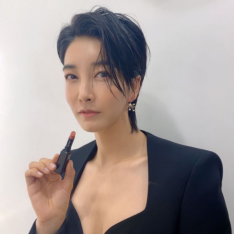 '대종상 영화제'서 진서연이 바른 시세이도 립스틱 #210