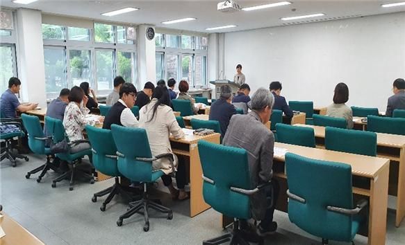 지난달 19일, 생명대에서 열린 사업설명회 장면